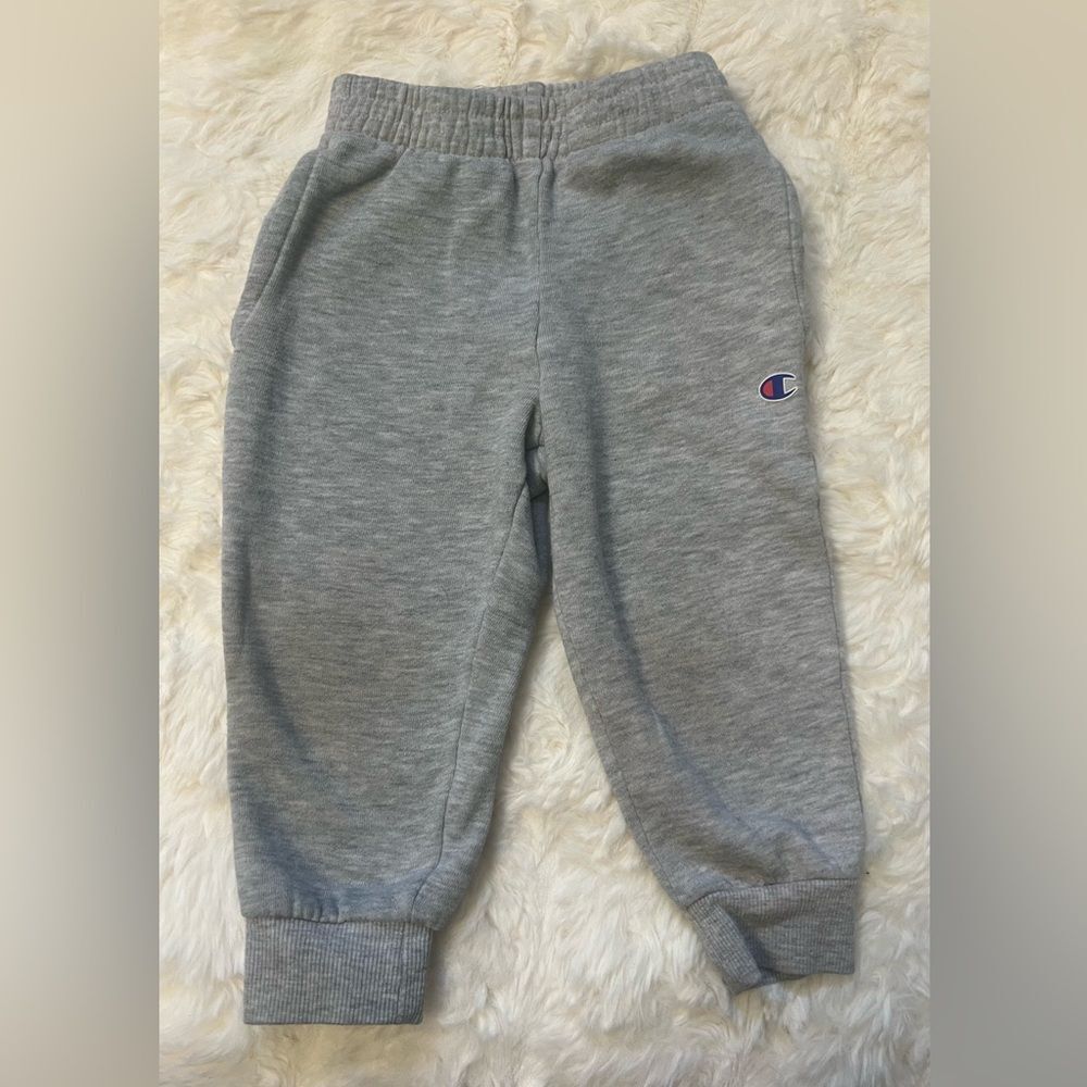 Girls 2T Clothing Bundle 10pc - Champion, Gap, 90 Degree, Heart, Stripes - Picture 9 of 16